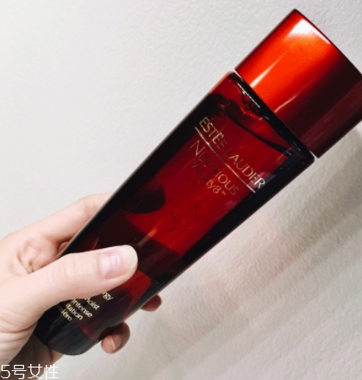雅詩蘭黛紅石榴和雪花秀滋陰哪個好？