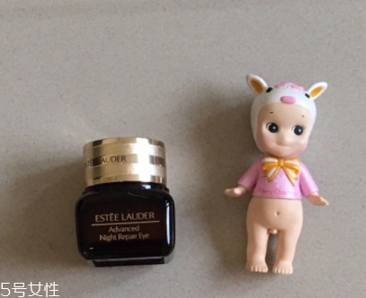 雅詩蘭黛和雪花秀眼霜哪個好？