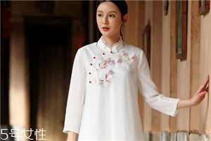 中國(guó)風(fēng)衣服怎么搭配？帶你演繹傳統(tǒng)之美