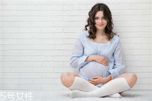 親潤(rùn)和袋鼠媽媽哪個(gè)好用？孕婦專(zhuān)用品牌
