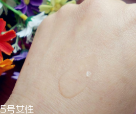 ipsa流金水什么味道？爛荔枝的味道