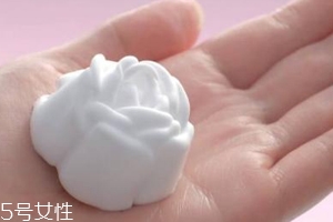 泡沫洗面奶可以帶上飛機嗎？可以帶上飛機但有容積限制