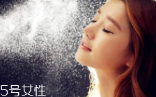 保濕爽膚水什么時(shí)候用？早中晚都必須用