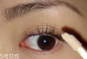 紫色眼影怎么畫(huà)好看？淡紫色超有女人味