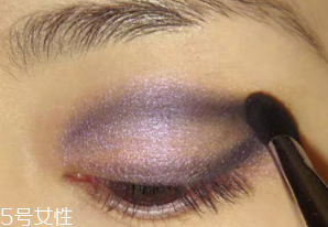 紫色眼影怎么畫(huà)好看？淡紫色超有女人味