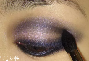 紫色眼影怎么畫(huà)好看？淡紫色超有女人味