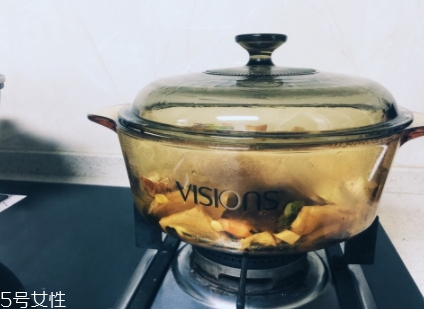 康寧鍋可以用明火嗎？居然能在燃氣灶上使用