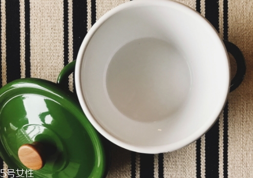 琺瑯鍋可以煲湯嗎？讓喝湯變得有逼格