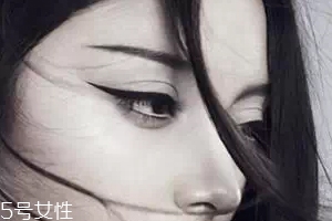 眼線(xiàn)畫(huà)歪了怎么辦？干脆暈成煙熏妝