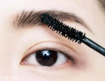 過年涂什么口紅？這些唇色讓親屬夸你好看