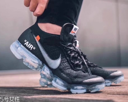 運(yùn)動鞋好還是皮鞋好？不同場合不同需求