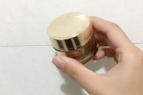 雅詩蘭黛多效智妍眼霜怎么用？