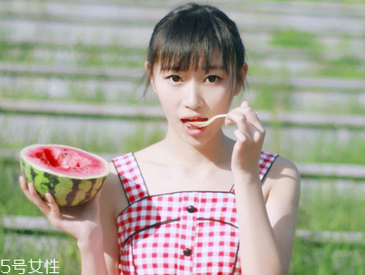 碧歐泉和倩碧還有蘭芝哪個好用？看肌膚挑選