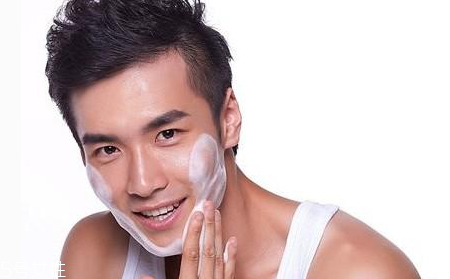 男士護膚品用什么牌子好？男士護膚品步驟
