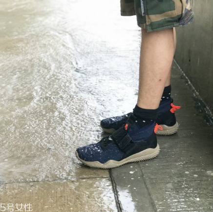 運(yùn)動(dòng)鞋輕好還是重好？不同運(yùn)動(dòng)需求不同