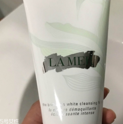 lamer海藍(lán)之謎和阿瑪尼哪個(gè)好？