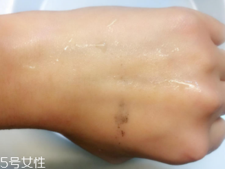 Attenir艾天然卸妝油好用嗎？打敗植村秀的卸妝冠軍