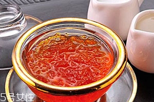 血燕窩和白燕窩區(qū)別 是高價(jià)值還是商家噱頭？