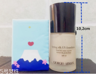 阿瑪尼粉底液脫妝嗎？4小時后要補妝
