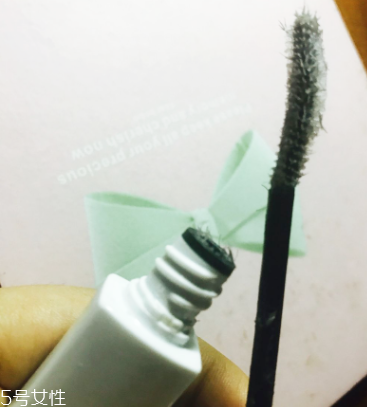 KATE睫毛打底膏怎么卸？化妝水濕敷2分鐘