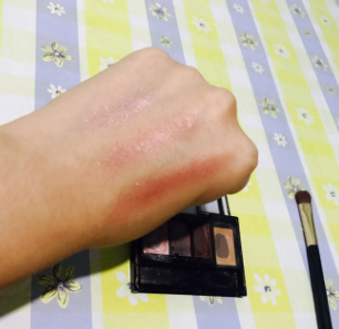 KATE眼影飛粉嗎？持久不飛粉