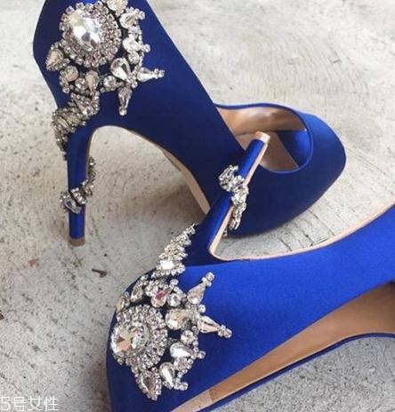 badgley mischka鞋子在哪買？美到挪不開眼的藝術(shù)品