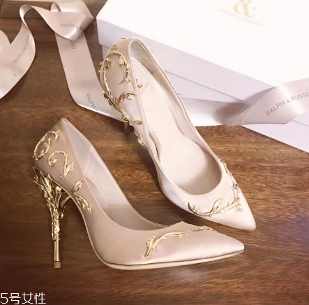 sophia webster是什么檔次？新星設(shè)計(jì)師圓你公主夢