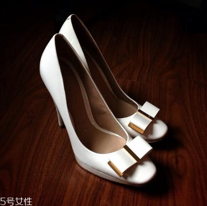 stella luna鞋碼偏大嗎？精湛工藝讓你秒入坑