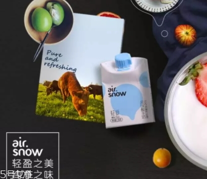 airsnow輕愛酸奶好喝嗎？新希望多種口味任你選擇