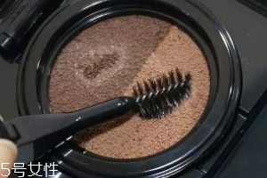 蘭芝氣墊染眉膏好用嗎？好壞摻半