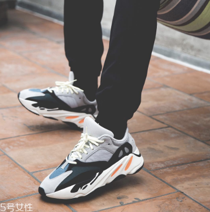 yeezy 500 2018新款配色發(fā)售時間_有哪幾款？