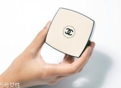 dior迪奧和ysl圣羅蘭氣墊哪個好？