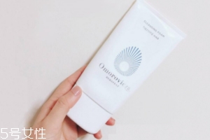 omorovicza薄荷潔面膏適合什么膚質(zhì)？干皮最適合