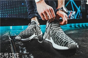 運(yùn)動(dòng)鞋磨腳踝怎么辦？要及時(shí)處理