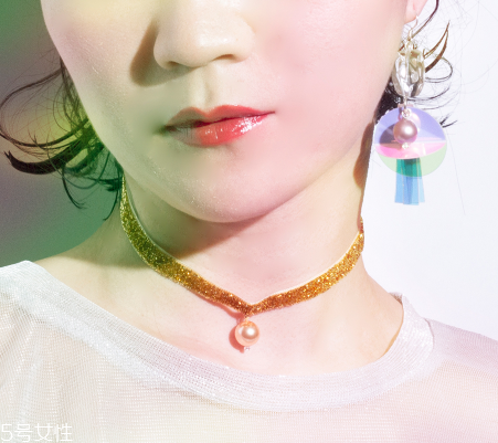 女生怎么穿有個(gè)性？做個(gè)性感又迷人的酷girl