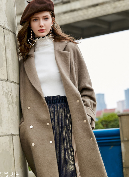 女生怎么穿衣服有氣質(zhì)？這三件單品必不可少