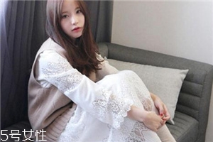 春天穿什么款式連衣裙好看？讓你早春美翻天