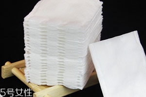 乳液要用化妝棉擦嗎？涂乳液用化妝棉效果好