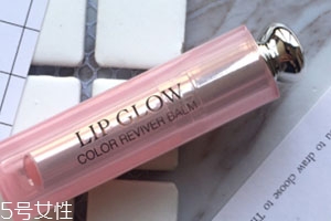 迪奧005和004哪個(gè)好看？