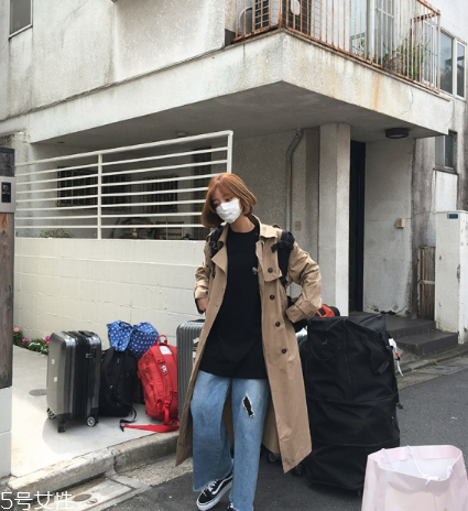 風(fēng)衣搭配什么鞋子？早春美出新高度