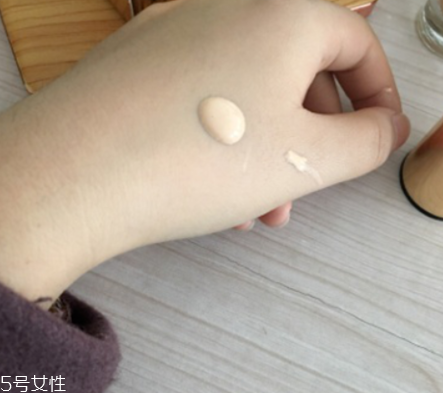 ysl圣羅蘭粉底液遮瑕效果好嗎？遮瑕強(qiáng)度不夠