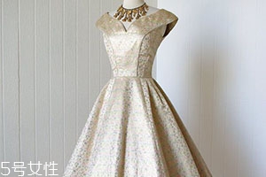 dior迪奧衣服一般多少錢(qián)？
