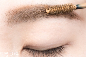 染眉膏可以保持多久？防水染眉膏一天不脫妝
