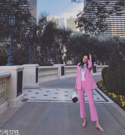theory是什么牌子？明星與潮人都在追捧的品牌