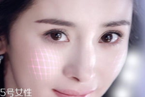 雅詩蘭黛線雕精華素怎么用？官方按摩圖效果最佳