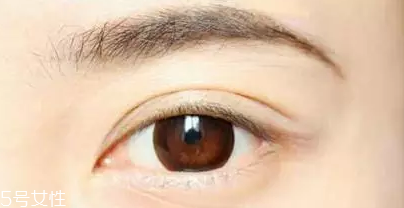眉卡好用還是眉貼好用？眉貼更精確