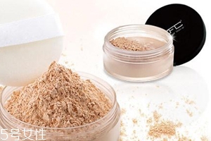 定妝粉用多了會怎么樣？妝效厚重不透氣