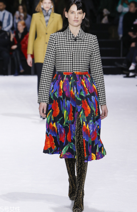 balenciaga巴黎世家2018秋冬系列好看嗎_有哪些款式？