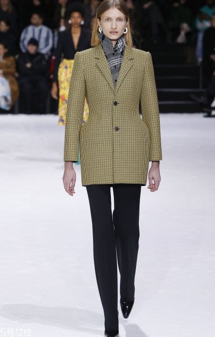balenciaga巴黎世家2018秋冬系列好看嗎_有哪些款式？