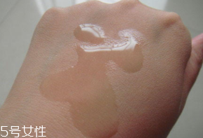 papa recipe春雨卸妝水怎么用？濕敷10秒即可